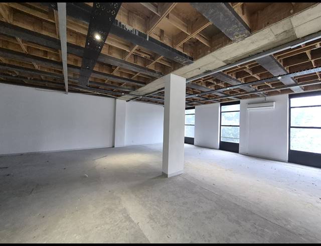 157M² OFFICE TO LET IN CRAIGHALL
